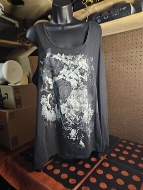 Mauries Black Bling Tank Size 3